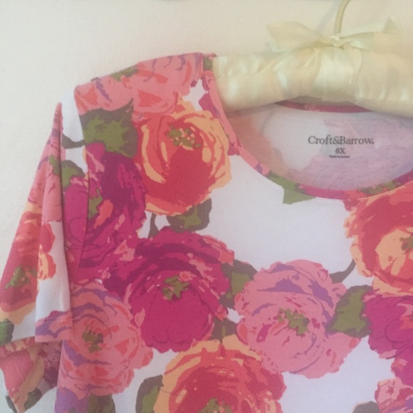 Croft&Barrow Floral Rose Tee - Picture 3 of 5